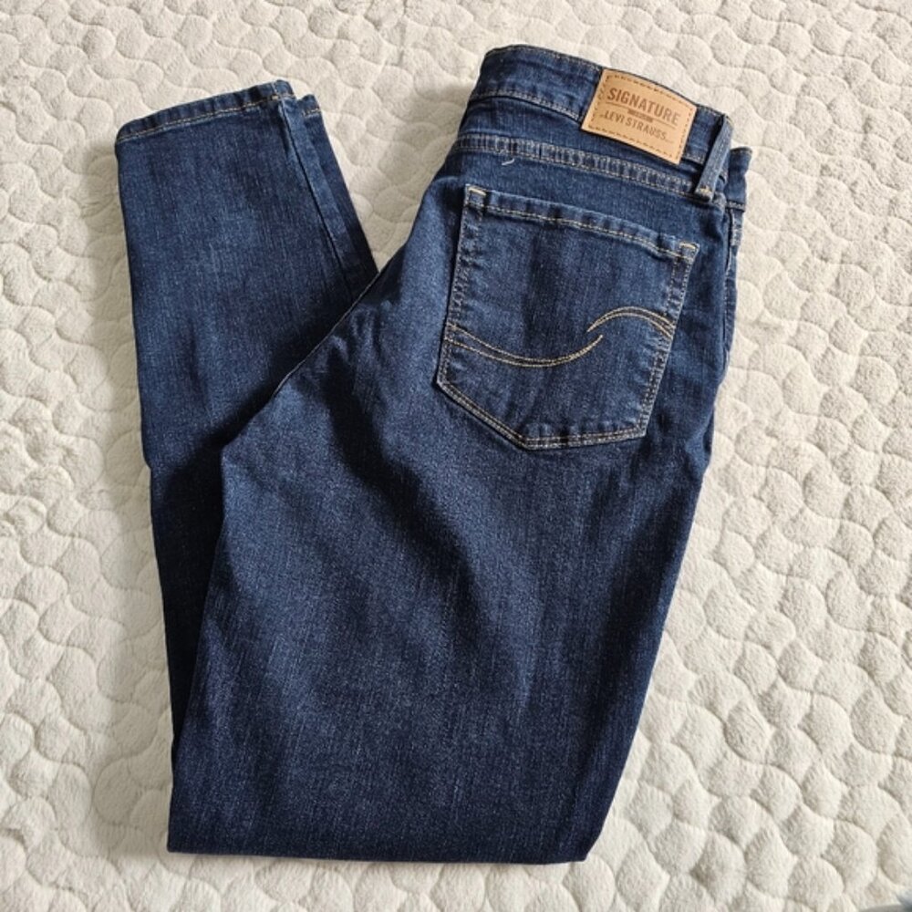 Levis total shaping skinny jeans dark wash